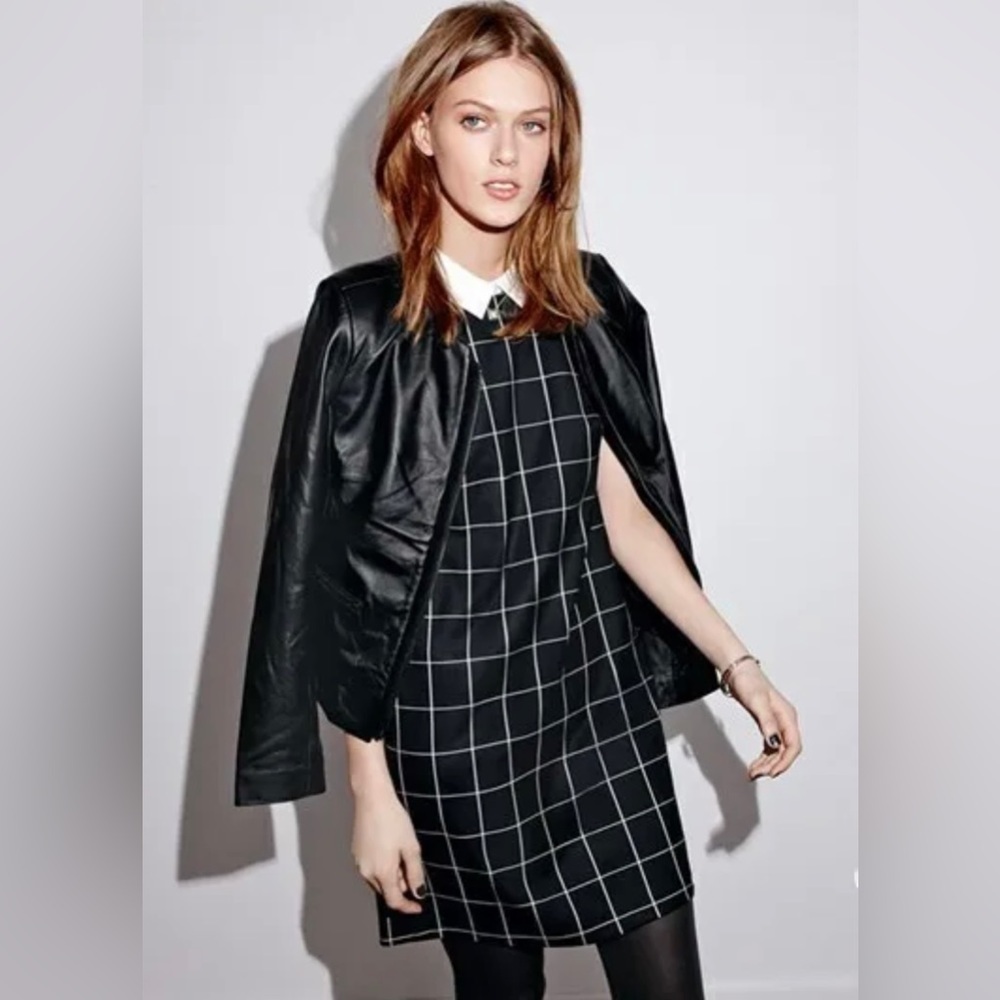 HALOGEN ~ Black and White Graphic Windowpane Print Sheath Dress ~ Size XS